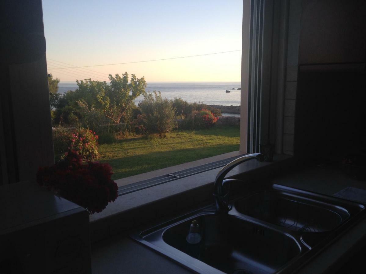Kioni Villas Frangokastello Eksteriør billede
